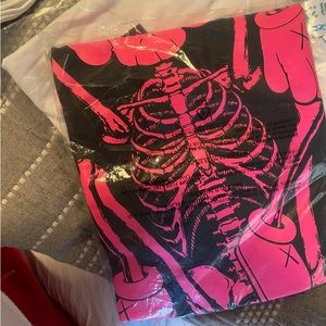 Kaws new fiction t-shirt